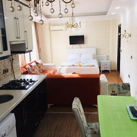 מלון דירות Ayasofya Deluxe 3*