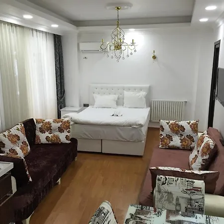 מלון דירות Ayasofya Deluxe 3*